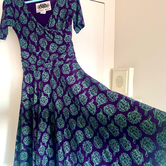 Effie’s Heart- The Montreal Dress - Artichoke - Picture 4 of 12